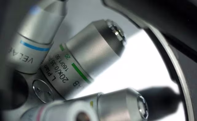 VE-403 Microscopio Invertido para Cultivo Celular con Contraste de Fases VELAB Kasalab Perú